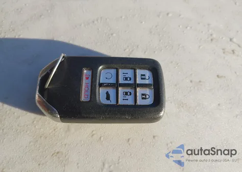 2019 Honda Odyssey Touring z USA, uszkodzony, nr VIN 5FNRL6H88KB059944